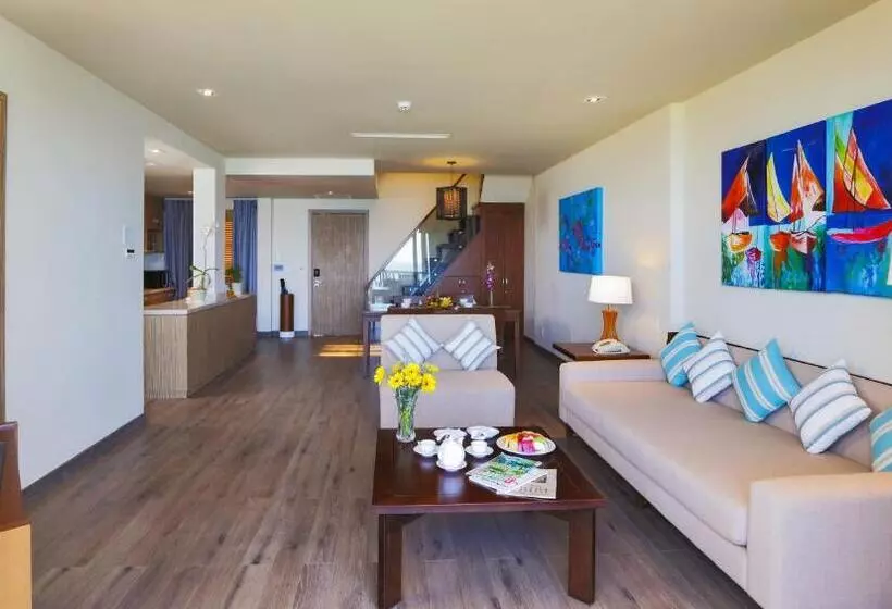 2 Bedroom Duplex Apartment