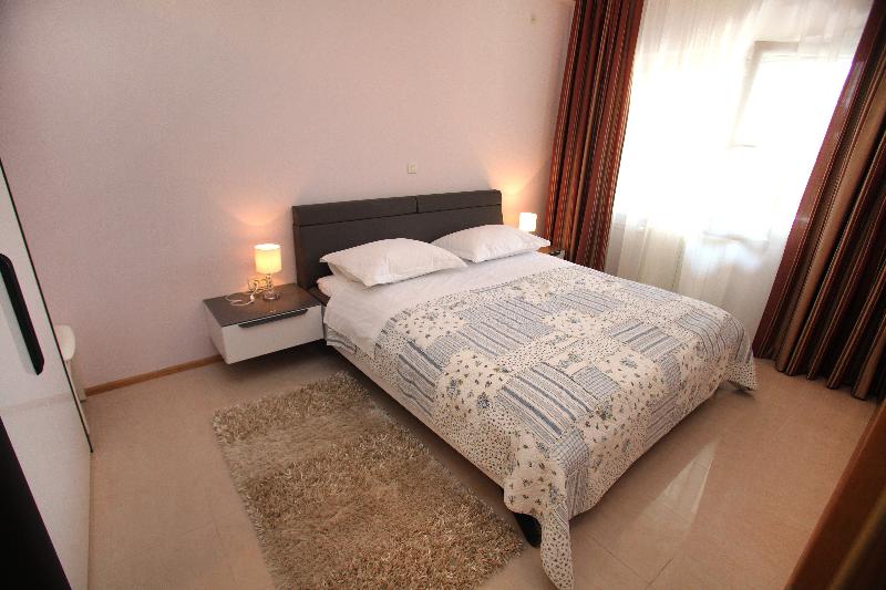 テラスつきの２ベッドルームアパートメント, Villa Sun