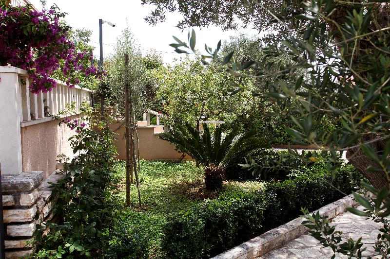 テラスつきの２ベッドルームアパートメント, Villa Sun