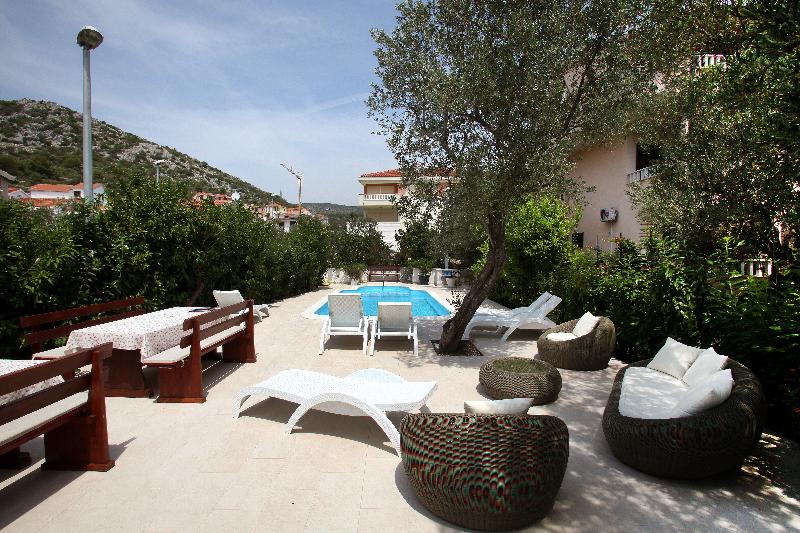 テラスつきの２ベッドルームアパートメント, Villa Sun