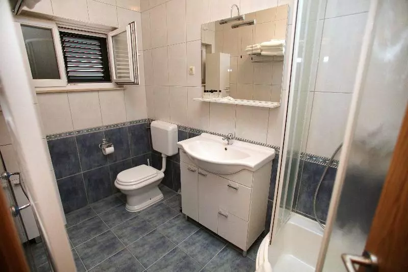 Teraslı 2 Yatak Odalı Daire, Villa Sun