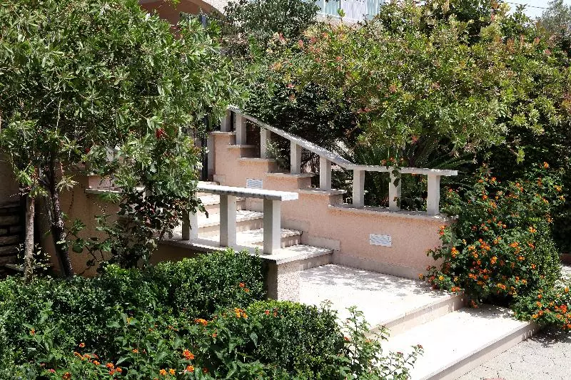 Teraslı 2 Yatak Odalı Daire, Villa Sun