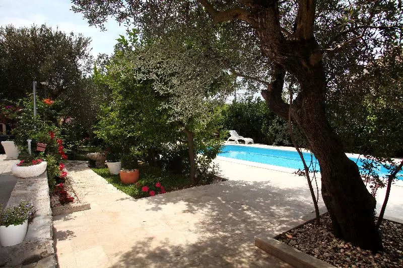 Teraslı 2 Yatak Odalı Daire, Villa Sun