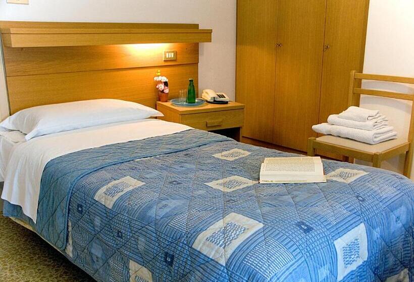 Индивидуальный Номер Классика, Villa Clara