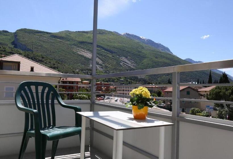 Номер Стандарт с Балконом, Villa Clara