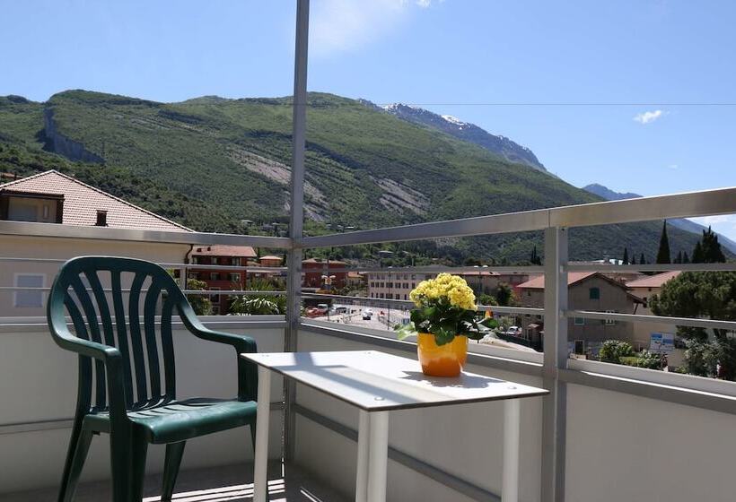 Номер Стандарт с Балконом, Villa Clara