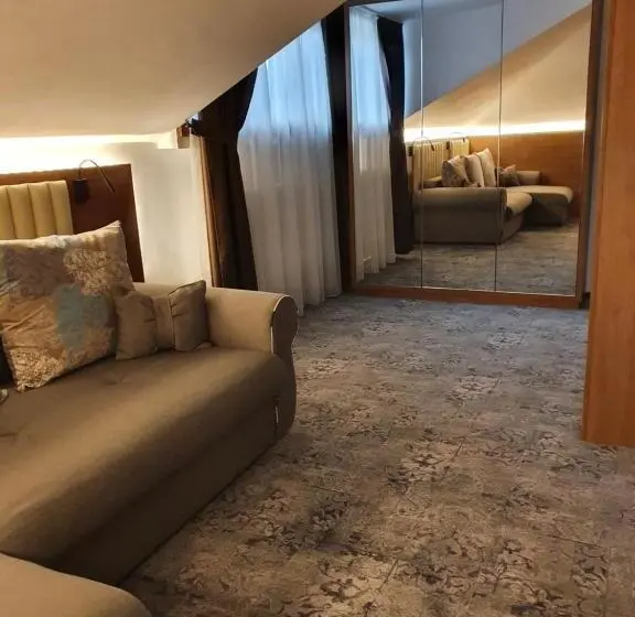 1ベッドルームアパートメント, Stay Inn Rediu