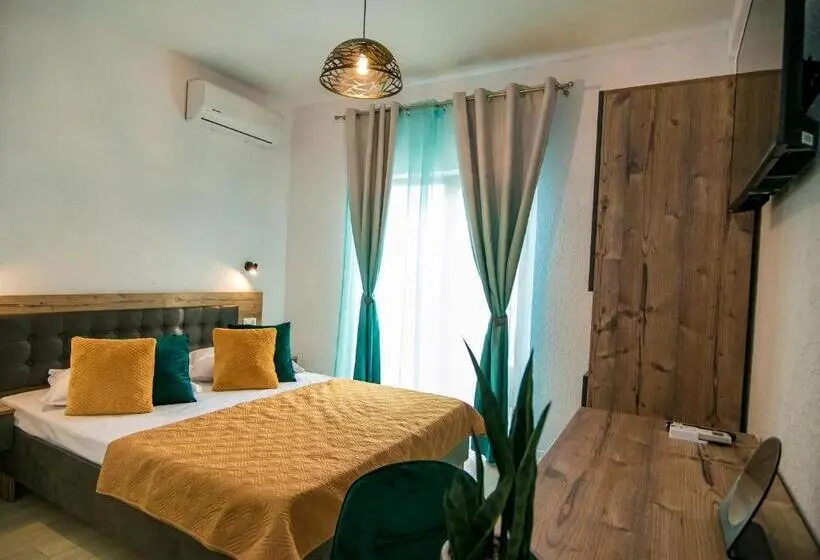 Habitació Estàndard, Casa Adiman