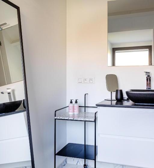 חדר דחוקס עם מיטת קינג, B&b Josephine