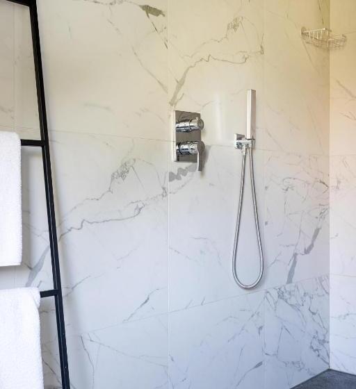 חדר דחוקס עם מיטת קינג, B&b Josephine