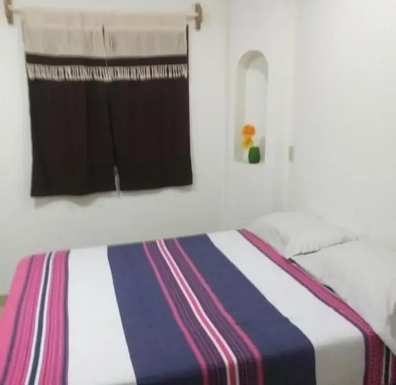 اتاق استاندارد سه نفره, Loreto La Regional