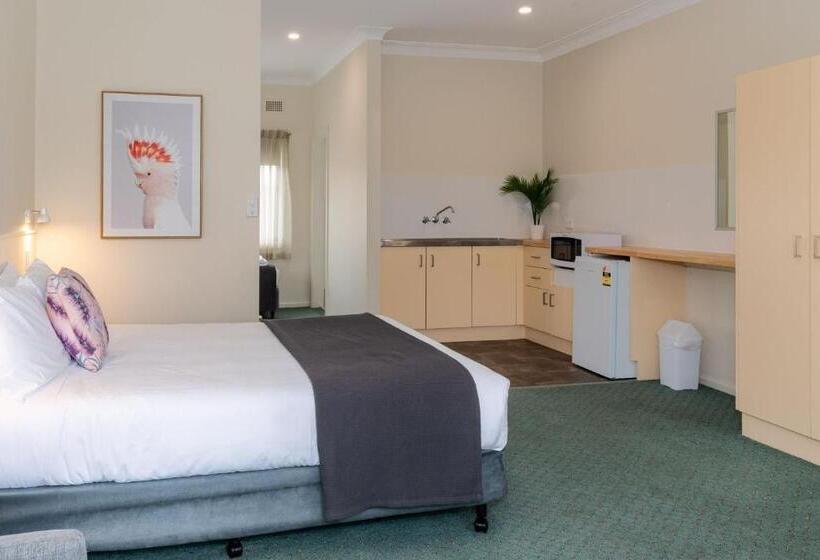 デラックスの４人部屋, Pacific Motel 11