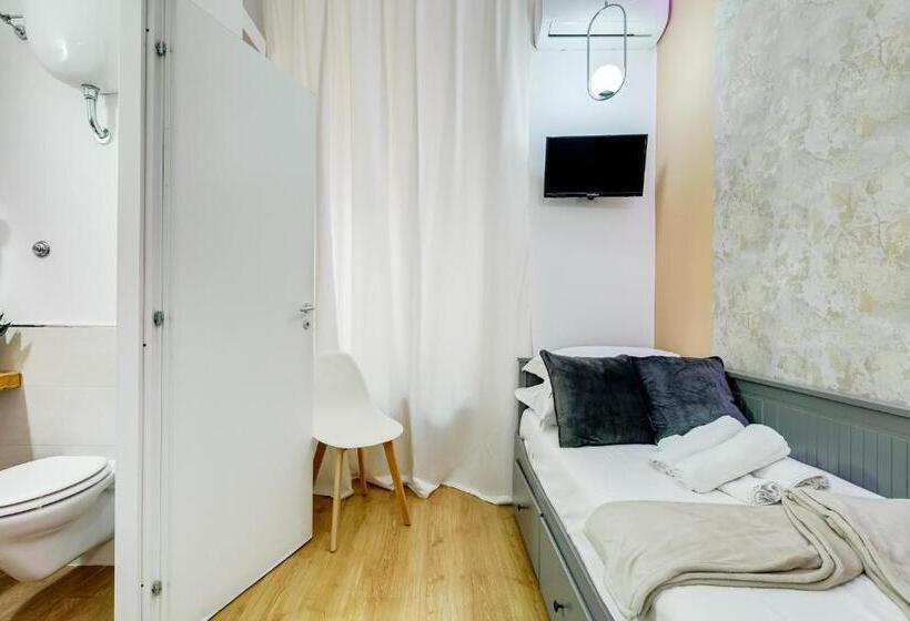 اتاق اکونومی یک تخته, Orazio Inn Suite