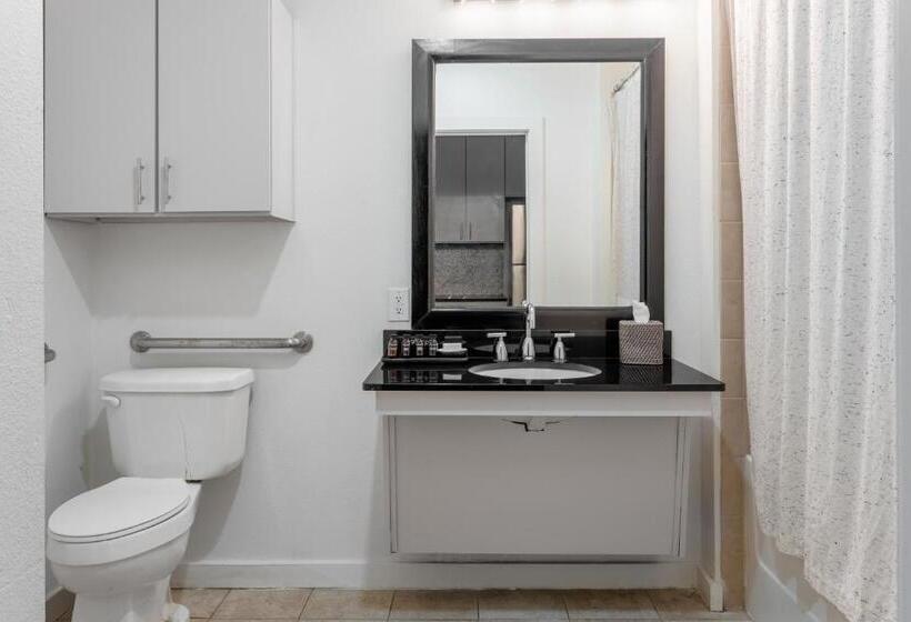 إستوديو قياسى, Locale South Congress  Austin