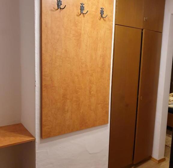 标准间带阳台, Gungl Stubn