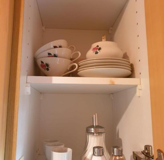 低层单卧公寓, Gungl Stubn