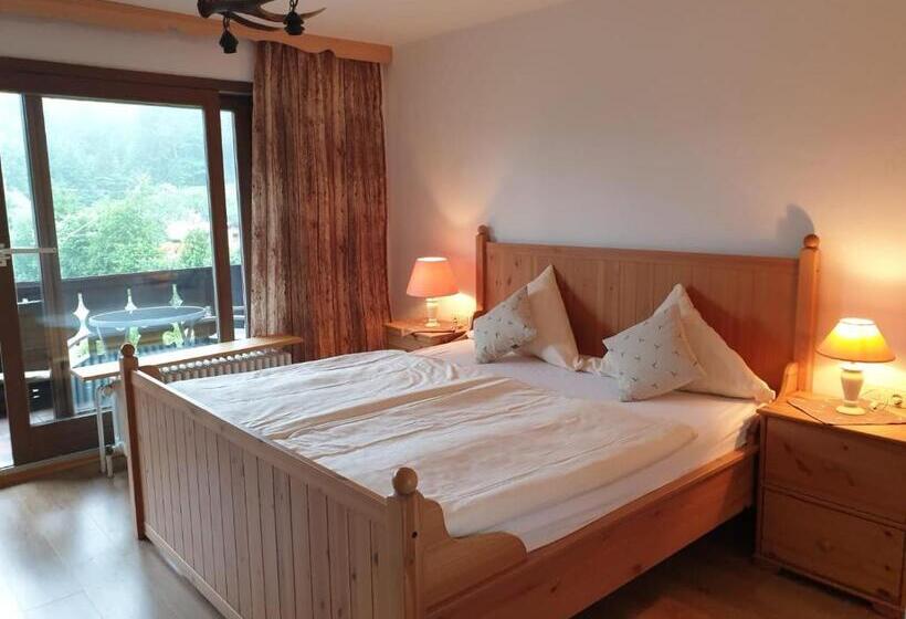 标准间带阳台, Gungl Stubn