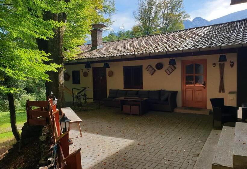 带1个卧室的带阳台的公寓, Gungl Stubn