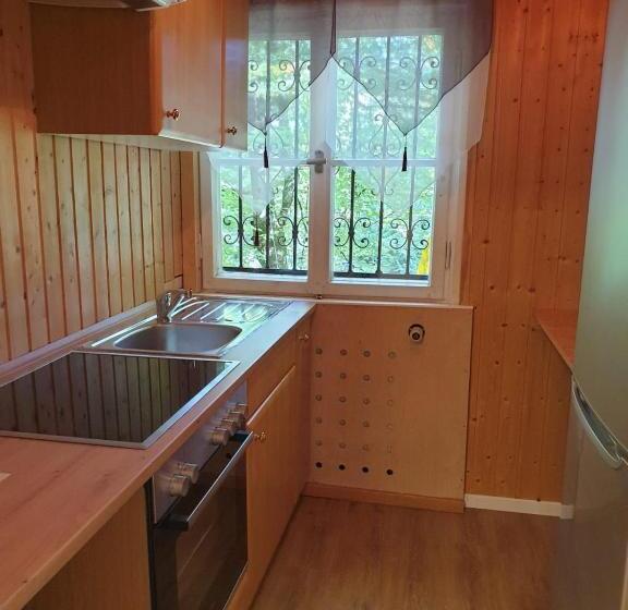 低层单卧公寓, Gungl Stubn