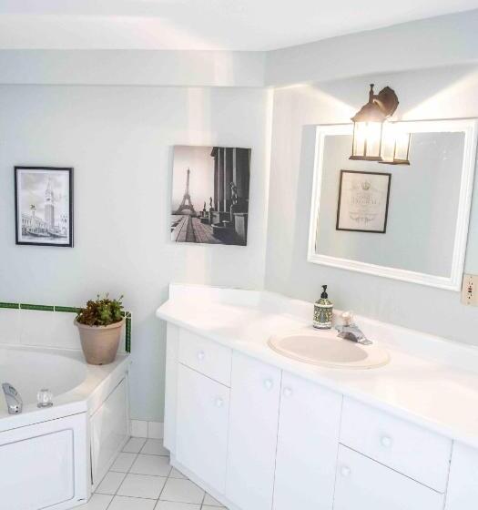 Номер Стандарт Индивидуальный, The Jypsy Inn Chambre Damour Bracebridge