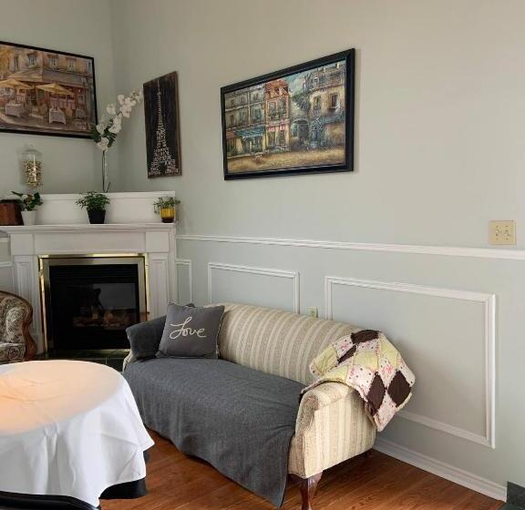 Номер Стандарт Индивидуальный, The Jypsy Inn Chambre Damour Bracebridge