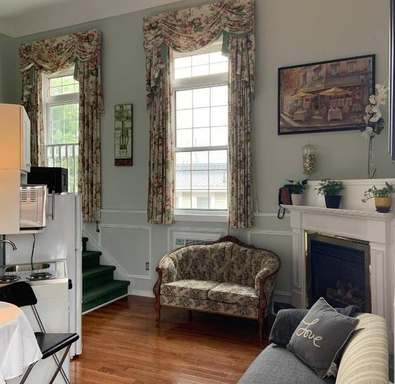 Номер Стандарт Индивидуальный, The Jypsy Inn Chambre Damour Bracebridge