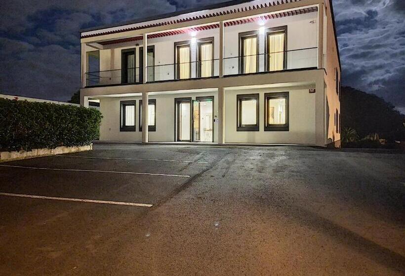 اتاق استاندارد چهار تخته, Cfs Azores Guest House