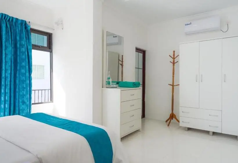 اتاق لوکس با بالکن, Palm Gate Maldives
