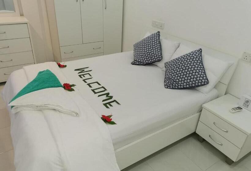 اتاق لوکس با بالکن, Palm Gate Maldives