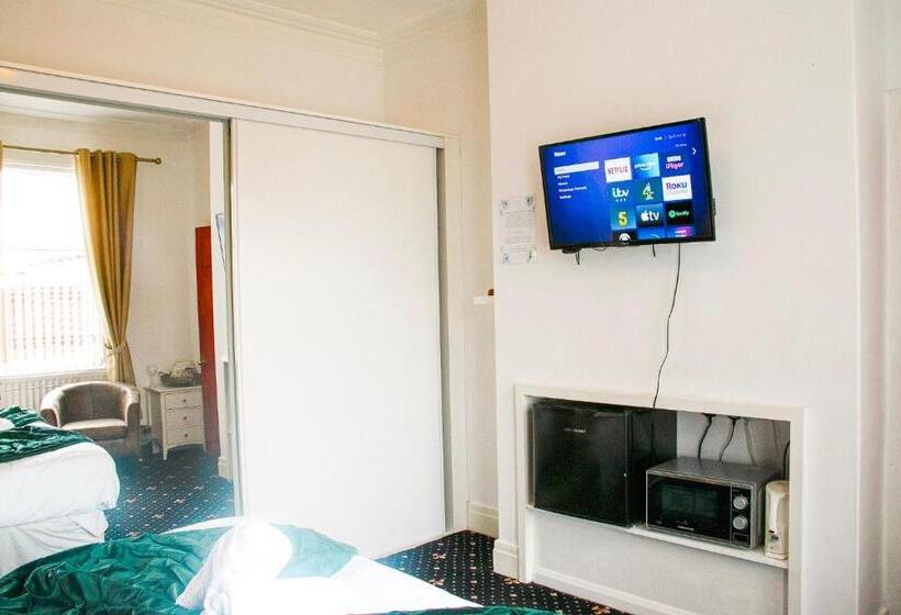 스탠다드 룸 킹사이즈 침대, The Mayfield Apartment