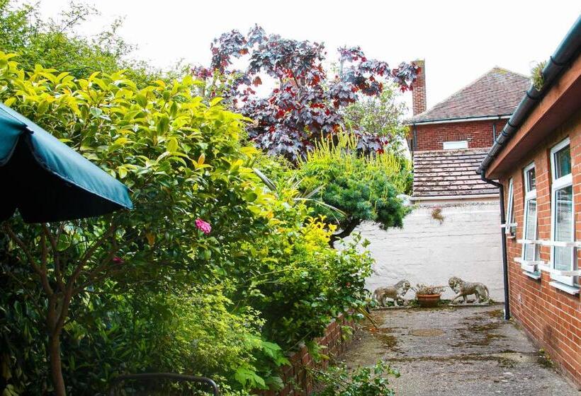 침실 1개 가든 전망 아파트, The Mayfield Apartment