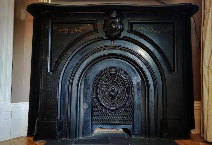 디럭스 룸 킹사이즈 침대, No 1 Grafton Inn