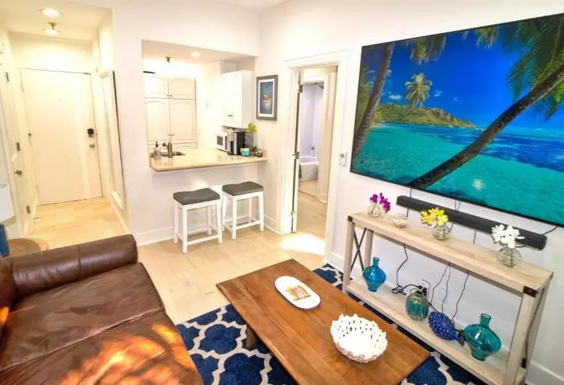 プールの見える1ベッドルームアパートメント, Tropical Beach Condo Pool, Shops, 86 Tv, Wifi