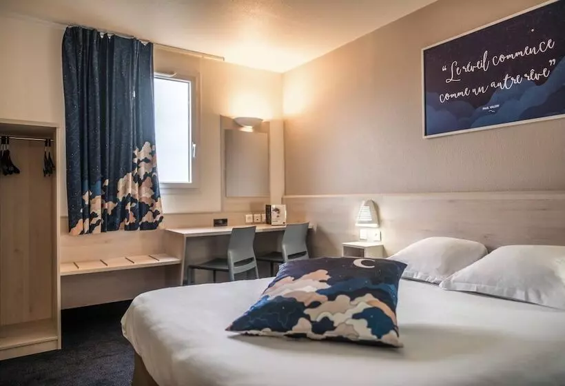 スタンダードトリプルルーム, Ace Hotel Issoire