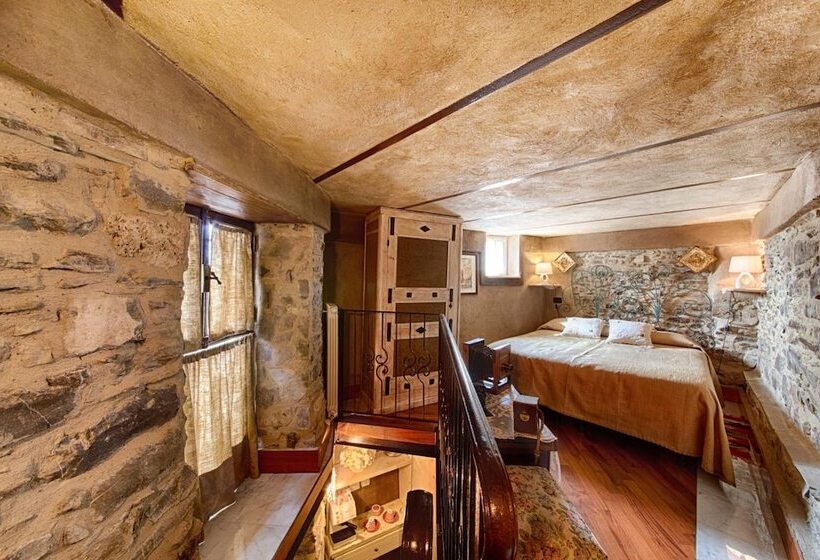 Lakosztály, Munta E Cara Albergo Diffuso