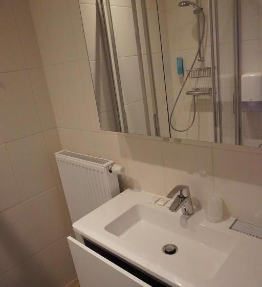 Номер Стандарт Трехместный, Asiris