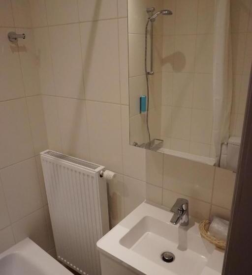 Стандартный Номер Кровать Кинг, Asiris