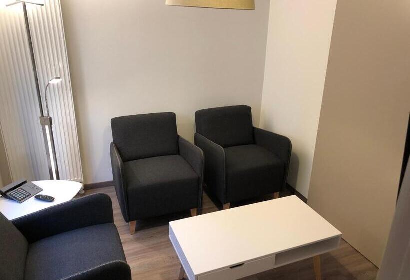 Трехместный Номер Deluxe, Asiris