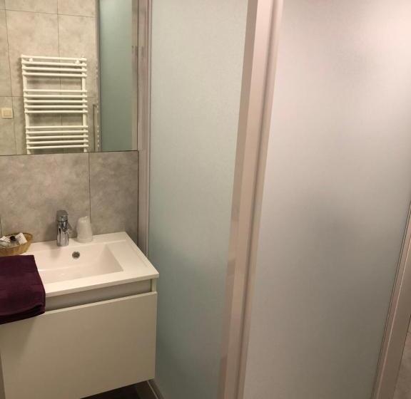 Трехместный Номер Deluxe, Asiris