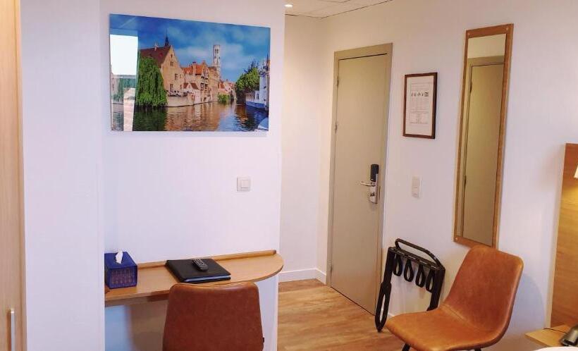 Стандартный Номер Кровать Кинг, Asiris