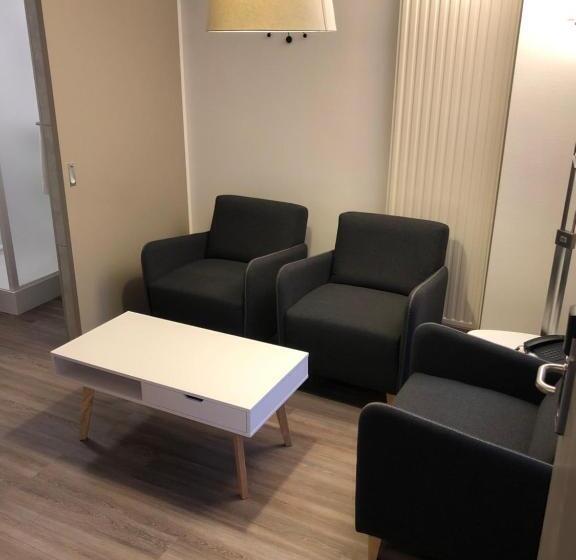 Трехместный Номер Deluxe, Asiris