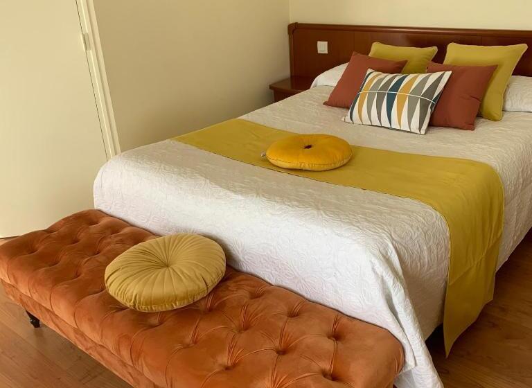 수피리어 트리플 룸, Auberge Du Cheval Blanc