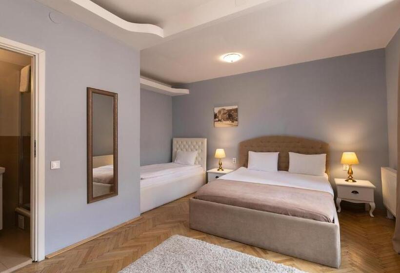 패밀리 룸, Casa Monte Verde