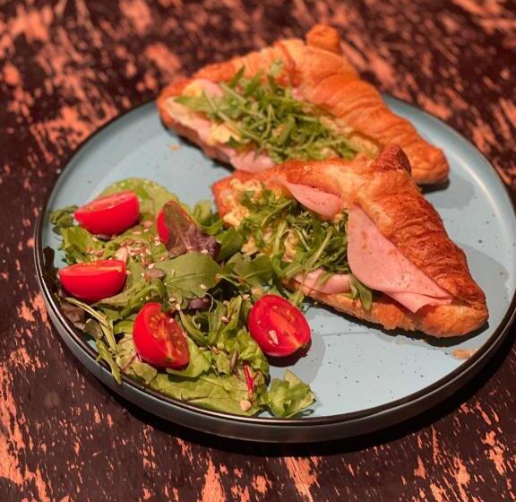 חדר אקונומי, Casa Monte Verde