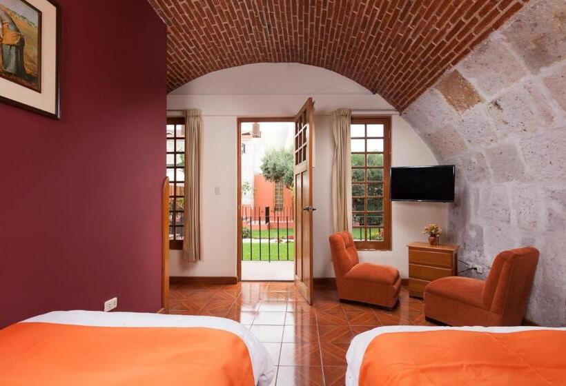 スタンダードルーム, Casona Solar