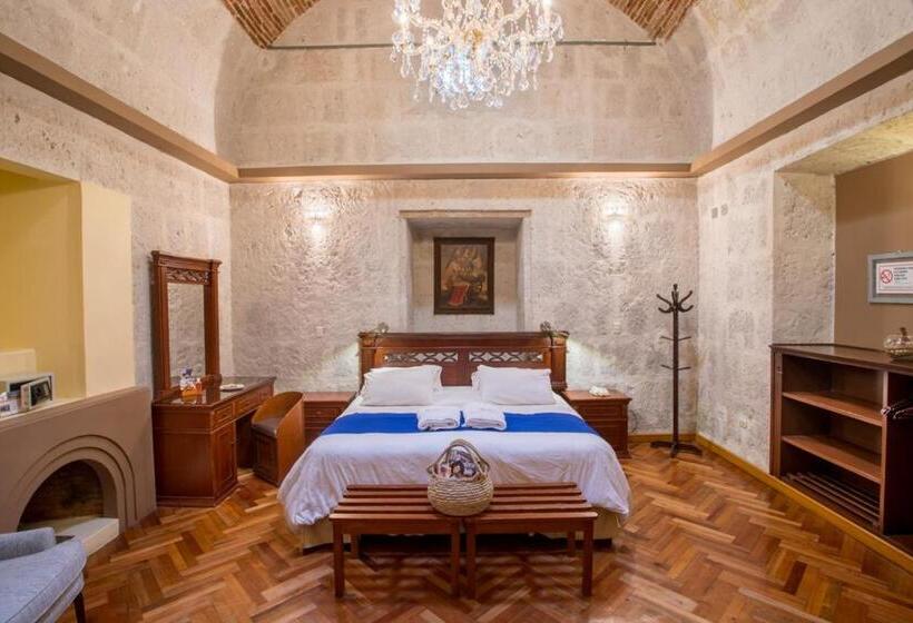 スイート, Casona Solar