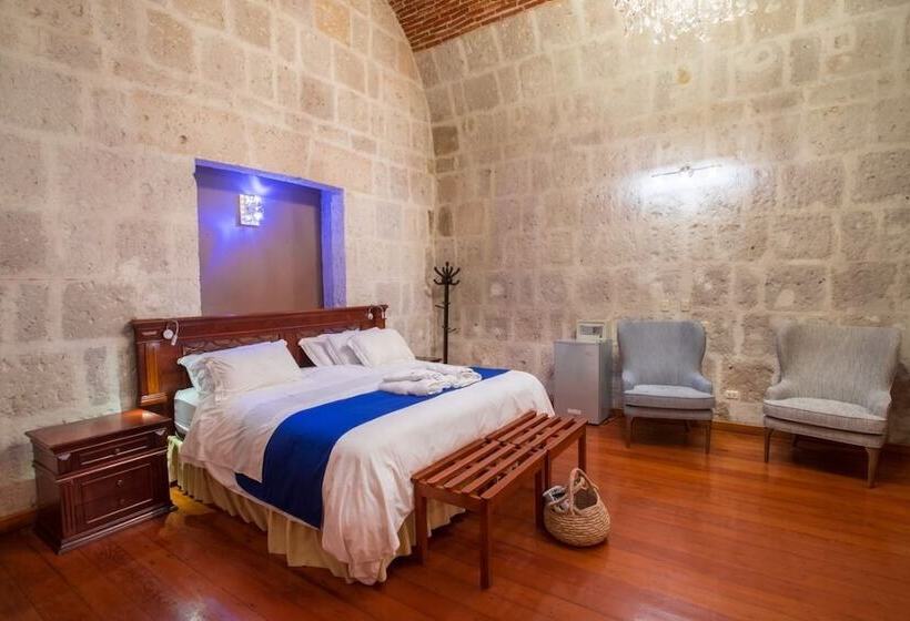 スイート, Casona Solar