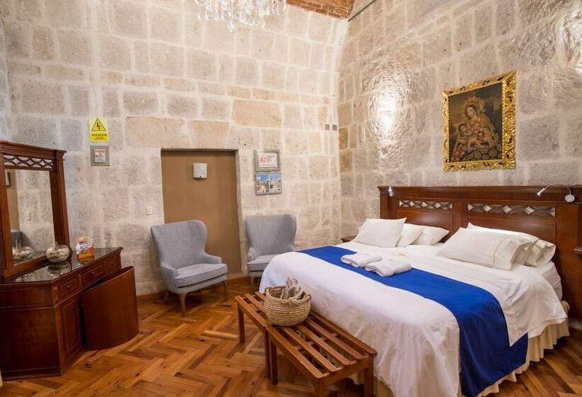 スイート, Casona Solar