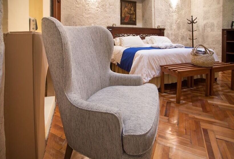 スイート, Casona Solar