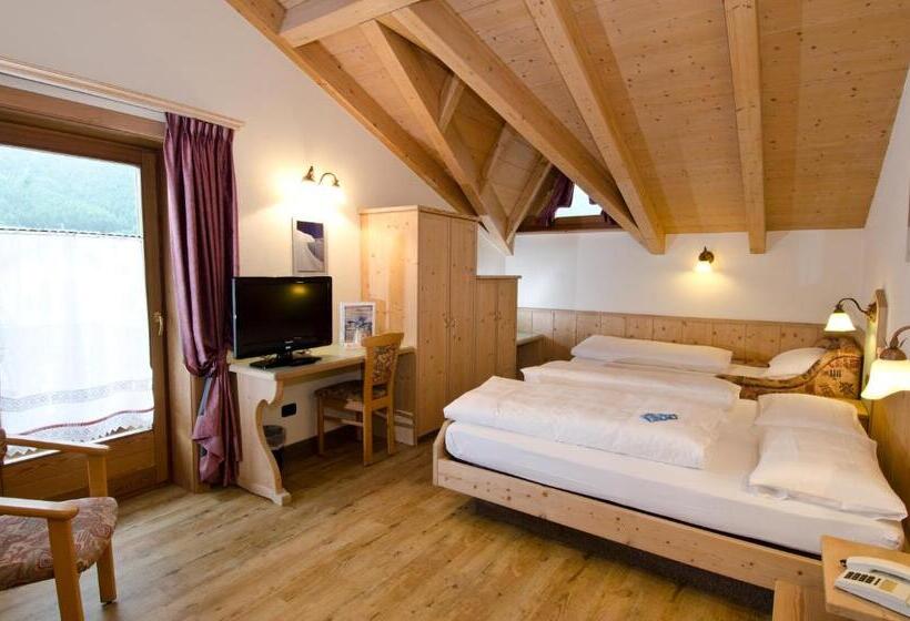 اتاق استاندارد سه نفره, Daniela